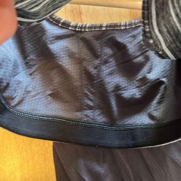 Lululemon No Limits Tank size 6 - Picture 9 of 11
